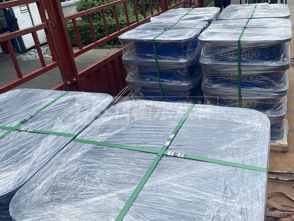 建筑水平力分散隔震支座生产厂家